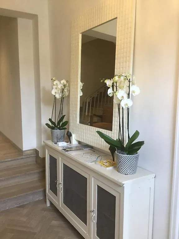 Dimora 16 Rooms & Garden Prato  Italy