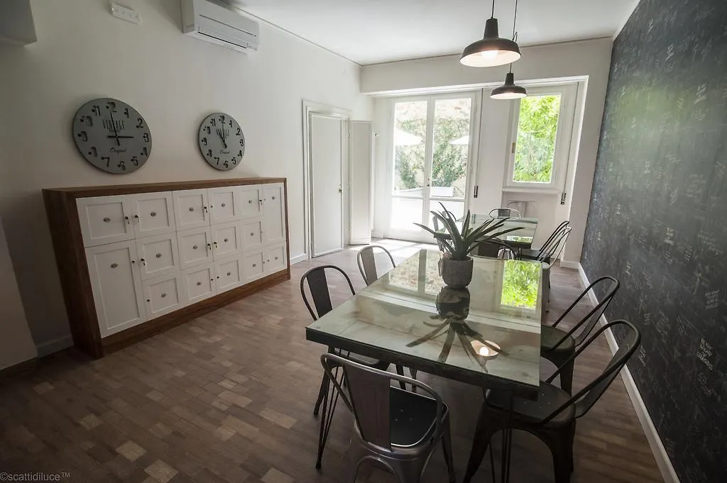 *** Guest house Dimora 16 Rooms & Garden Prato  Italy